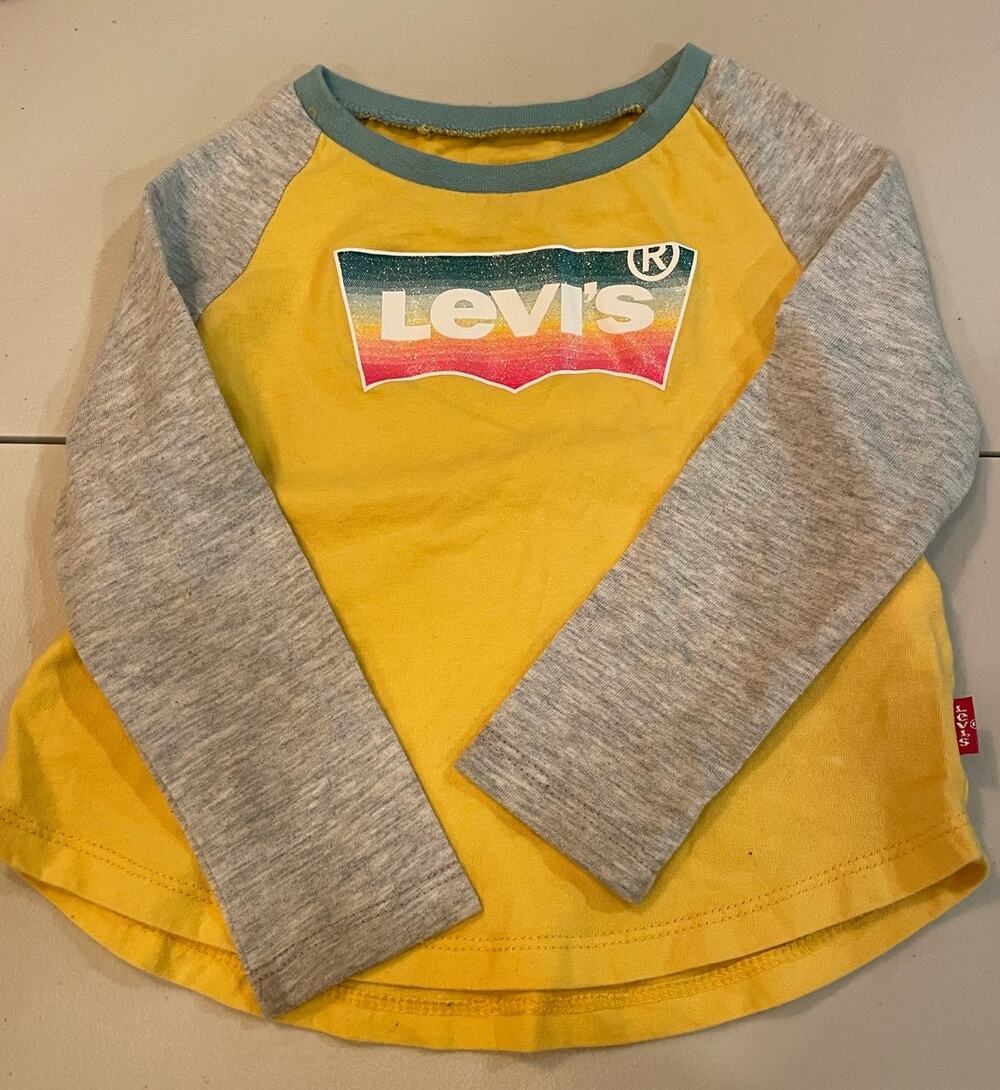 Levi's Girl's long sleeve tee size 18m USA made 100% Cotton